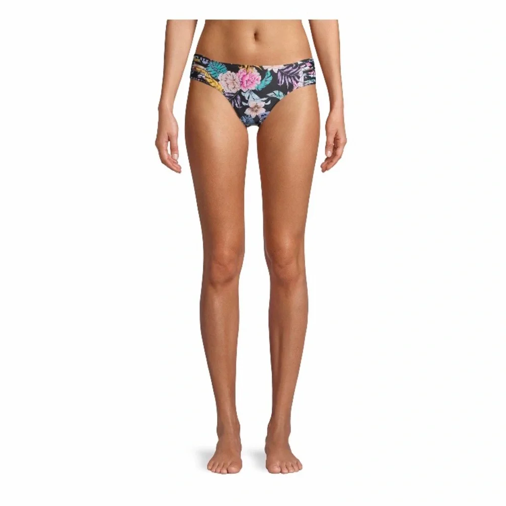 New NO BOUNDARIES HIPSTER FLOWER JUNIORS BOTTOM size M (7-9)